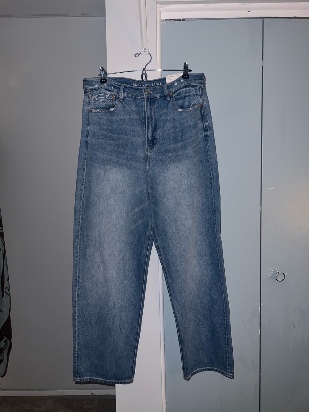 American Eagle Outfitters Baggy Jeans - Medium Blue Wash